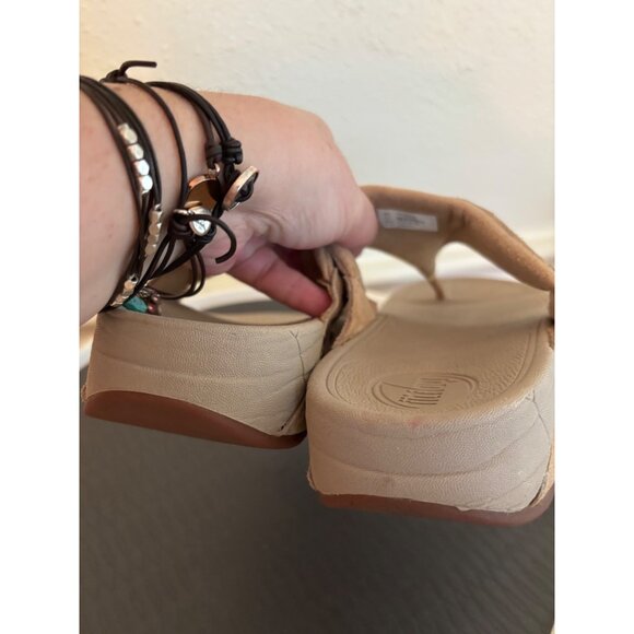 Fitflop Womens Studded Tan Suede Thong Sandals Size 7 Comfort Shoe - Picture 10 of 11